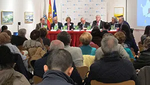 Un momento de la presentación, a la que asistió numeroso público