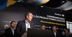 El Presidente D. Fernando Clavijo Batlle asiste a la feria de productos Canarios organizada por Carrefour Alcobendas a 13 de Marzo de 2018. (Foto: Arturo Rodriguez/Presidencia GobCan)


Esta fotografÌa oficial del Gobierno de Canarias es solamente para uso editorial por medios de comunicaciÛn. La fotografÌa no puede ser manipulada de ninguna manera y no se puede utilizar en materiales comerciales y/o polÌticos, publicidad, correos electrÛnicos, productos, promociones que de alguna manera pueda sugerir la aprobaciÛn o respaldo del Presidente, o el Gobierno de Canarias.