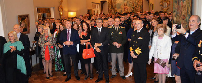 Uruguay-Elcano recepción Embajada