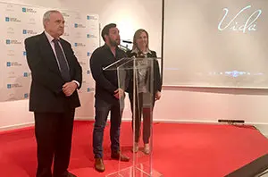 3. En la presentación del pase, el  delegado de la Xunta en Madrid José Ramón Ónega, el director y productor Rubén Riós y la presidenta del Club de Periodistas Gallegos en Madrid Pilar Falcón