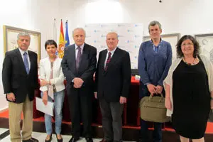 Julio Neira, María Dolores Martos, José Ramón Ónega, Antonio Domínguez, Josep Ysern y Marina Sanfilippo, antes de comenzar el acto