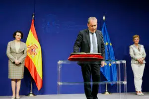 Toma posesión Agustin Torres