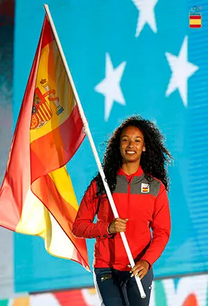 María Vivente abanderada por España en los JJ OO 2018