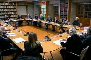 19,00 h.- O titular do Goberno galego, Alberto Núñez Feijóo, presidirá o Pleno Ordinario do Consello da Cultura Galega. Na biblioteca do Pazo de Raxoi (Praza do Obradoiro, s/n. 2º andar).
foto xoán crespo
10/01/2019