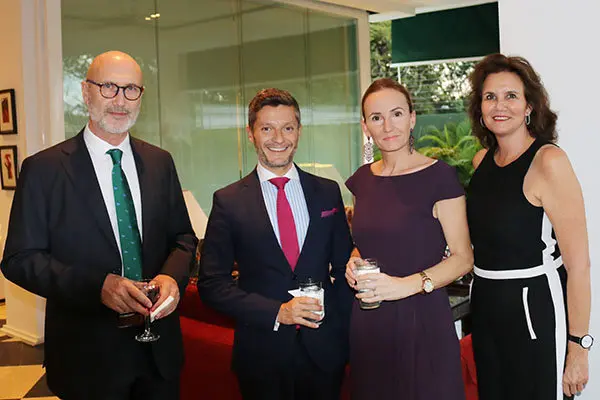 AGUSTIN TORRES COCTEL CARACAS 7