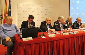 Ricardo García Mira, Óscar López Guitián, José Ramón Ónega, Félix Porto Serantes, Francisco Canabal López y Manuel Jesús Lema Caamaño, durante la presentación