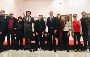 3. La antológica dedicada a José Leyra Domínguez reunió en la Casa de Galicia a miembros de la familia de varias generaciones