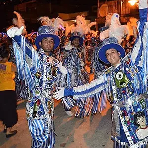 Desfile de la murga en el Centro Galicia 2