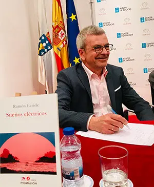 5. Ramón Caride, en la presentación de su novela