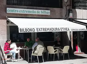 centro extremeño bilbao - fachada