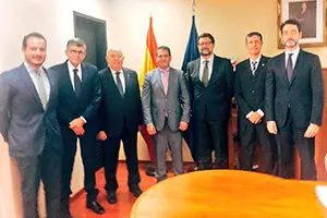 Juan Rafael Zamora con cónsul Venezuela 2