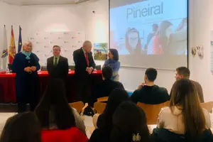 3. Rosa Figueroa responsable de Comunicación de la Xunta en Madrid; Ramón Jiménez coordinador de Actos; José Ramón Ónega, delegado en Madrid y Mary Espiñeira en la presentación de la jornada de formación