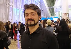 Tomás González