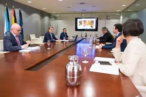 O titular do Goberno galego, Alberto Núñez Feijóo, reúnese cos representantes dos principais partidos políticos galegos. Edificio Administratito de San Caetano, Santiago de Compostela, 14/05/20.