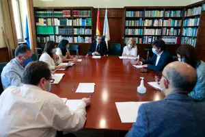 O secretario xeral de Universidades, José Alberto Díez de Castro, reúnese coas Xerencias e Vicerreitorías económicas das universidades de Santiago de Compostela (USC), A Coruña (UDC) e Vigo (UVigo).