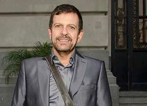 Buenos Aires, 21 de mayo de 2015 - el En el marco de las celebraciones por un nuevo aniversario de la Revolución de Mayo, bajo el lema "El mismo Sol, la misma Patria", la presidenta de la Nación, Cristina Fernández de Kirchner, puso en funcionamiento el Centro Cultural Kirchner en el histórico Palacio de Correos.