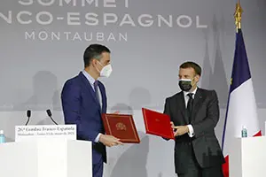 Sánchez Macron Doble nacionalidad