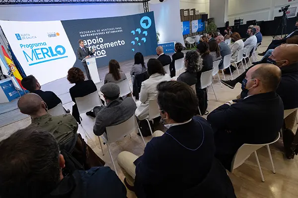 O presidente da Xunta, Alberto Núñez Feijóo, acompañado do secretario xeral para a Emigración, Antonio Rodríguez Miranda, participa no encontro Retorno Emprendedor: Programa Merlo. Cidade da Cultura - Edificio CINC (Santiago de Compostela), 26/10/2021