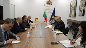 Bulgaria-Embajador y ministro Turismo
