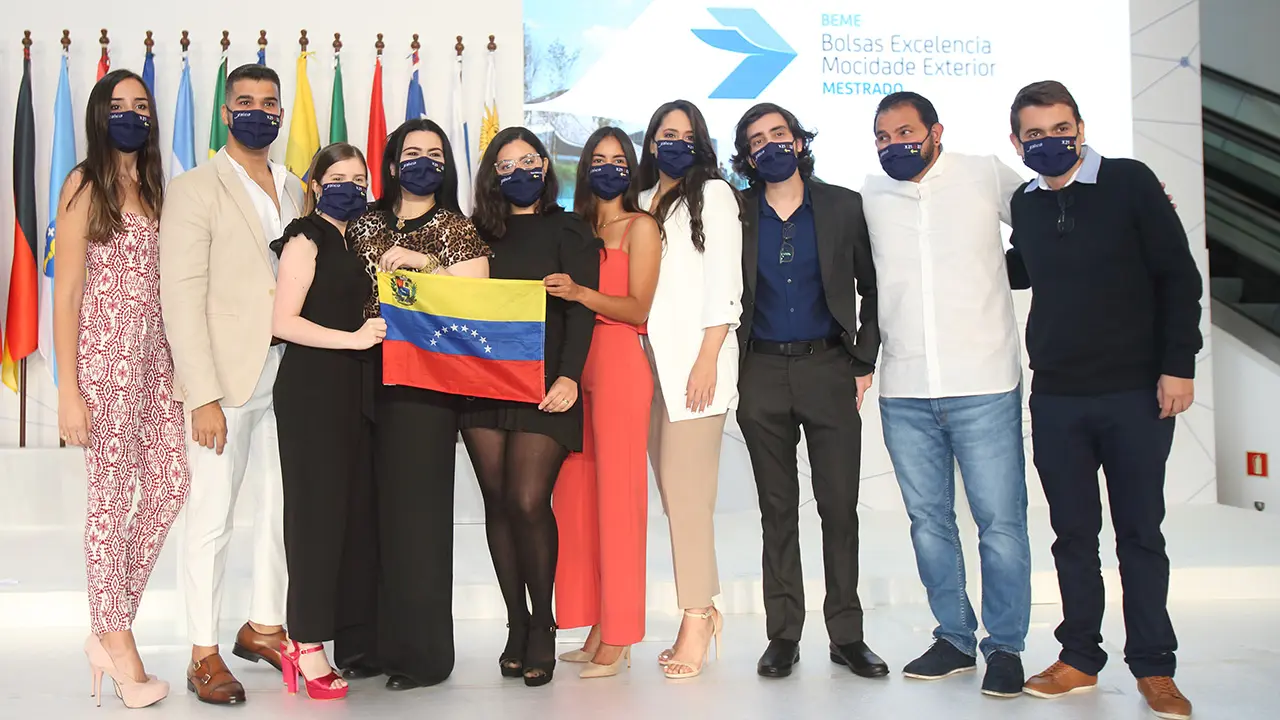 Becas emigración1