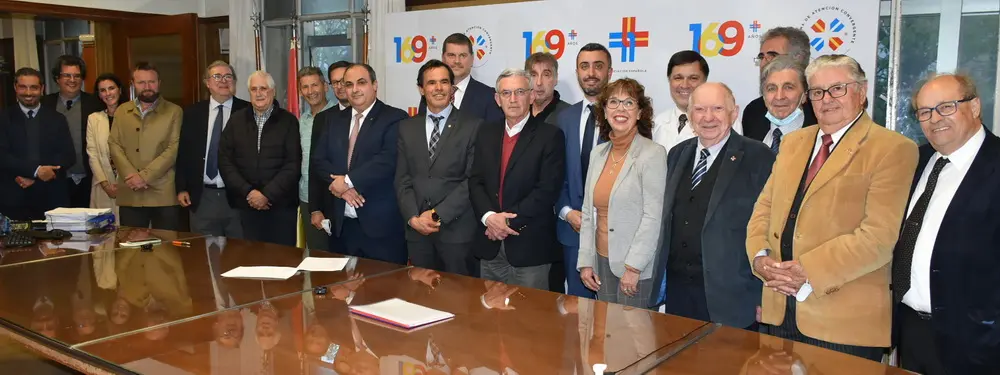 Uru.Fundación Hogar Español