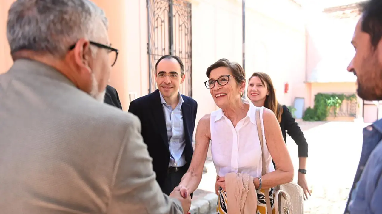 Embajadora en Cordoba-En la UNC