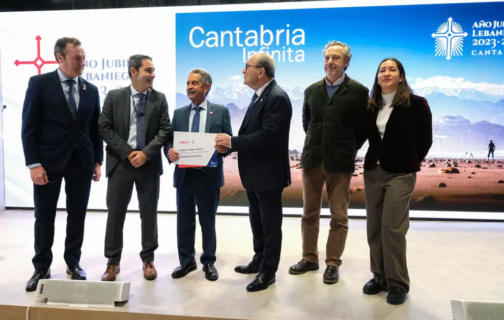 12:00 horas. Stand de Cantabria en FITUR. El presidente de Cantabria, Miguel Ángel Revilla, preside el acto institucional del Día de Cantabria en la Feria Internacional de Turismo de Madrid, al que también asisten el vicepresidente, Pablo Zuloaga; el consejero de Industria, Turismo, Innovación, Transporte y Comercio, Francisco Javier López Marcano, y otros consejeros. 20 de enero de 2023 © Raúl Lucio