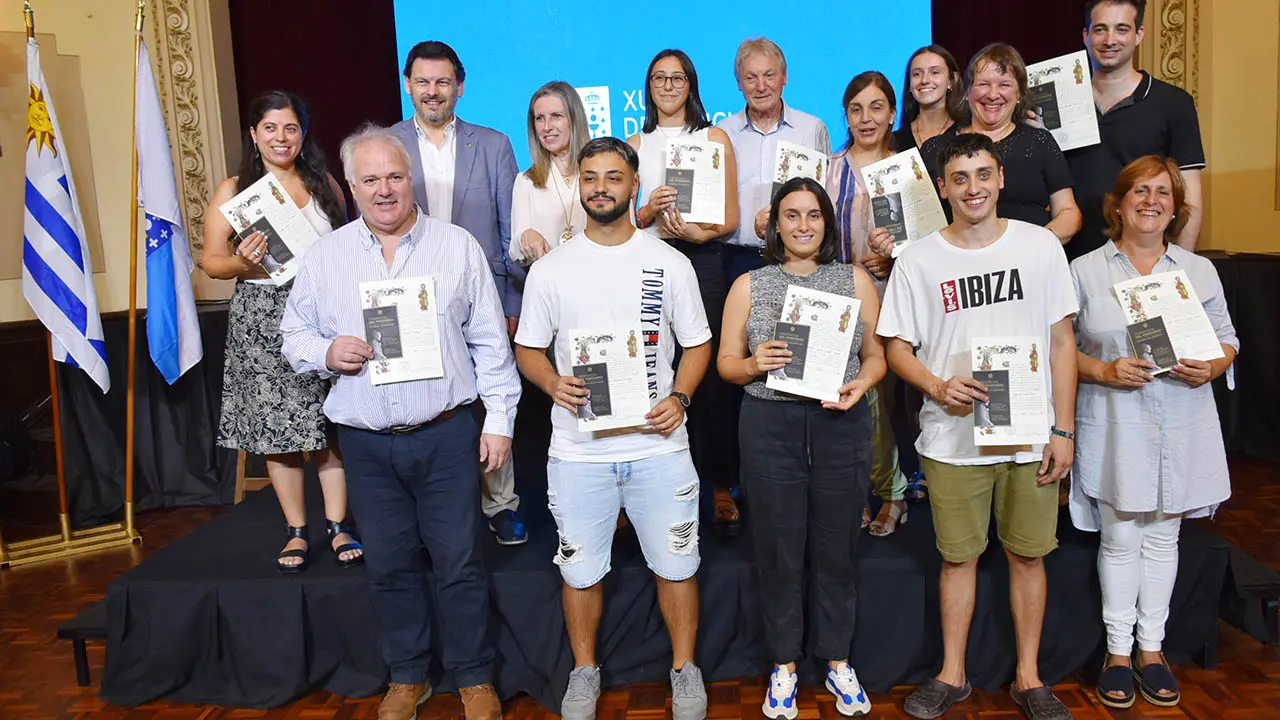 Miranda Entrega Compostelas  y diplomas Uruguay 1
