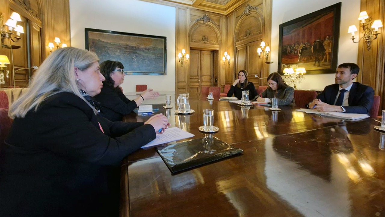 Xavier Martín con presidentes de CRE de Reino Unido