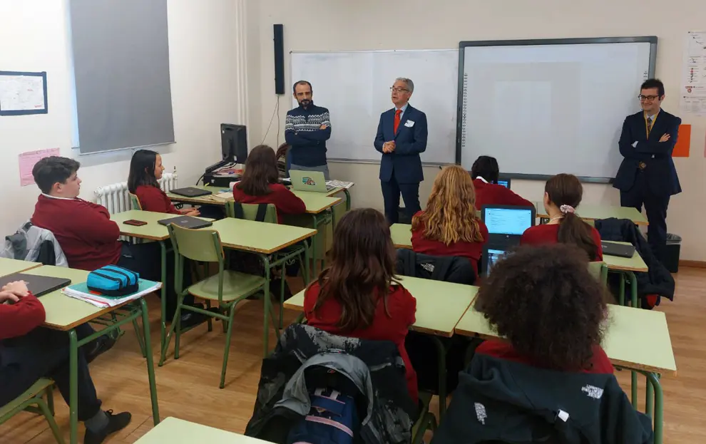 Londres-Embajador en Cañada Blanch