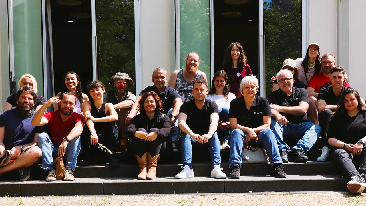 elenco de actores y organizadores del festival