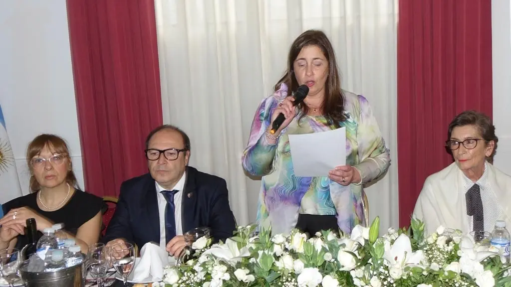 Centenario Centro Montañes BB AA 3