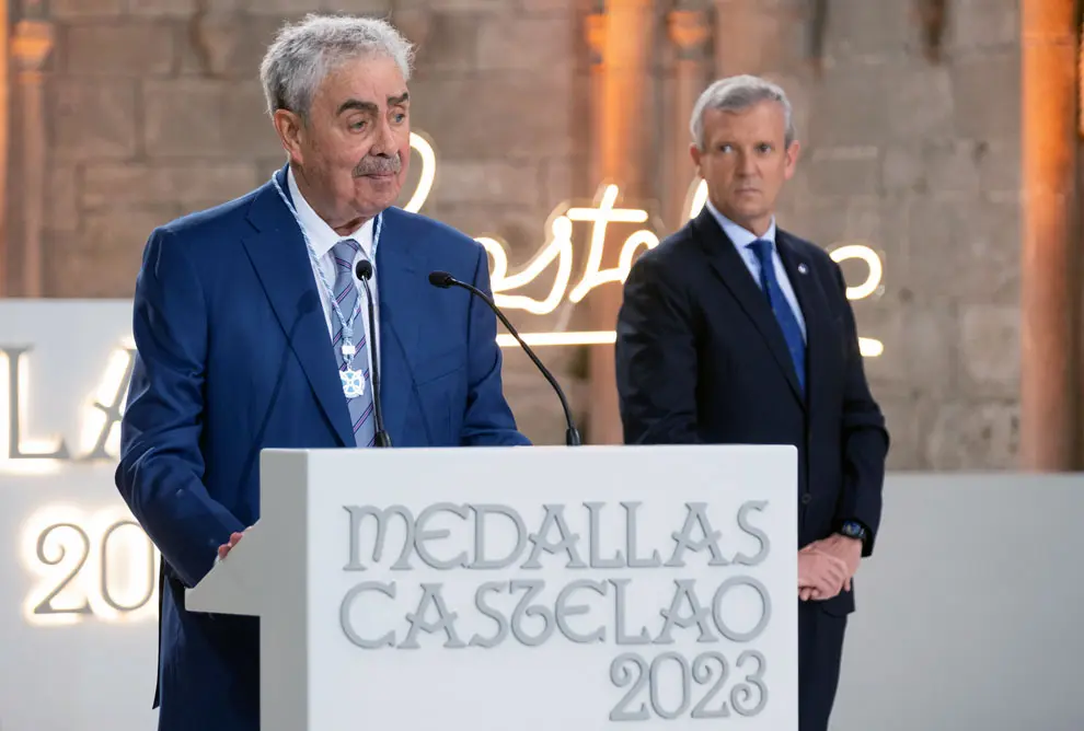 O titular da Xunta de Galicia, Alfonso Rueda, acompañado do seu Executivo, preside a cerimonia de imposición das Medallas Castelao 2023. Igrexa de San Domingos de Bonaval., Santiago de Compostela, 28/06/2023.