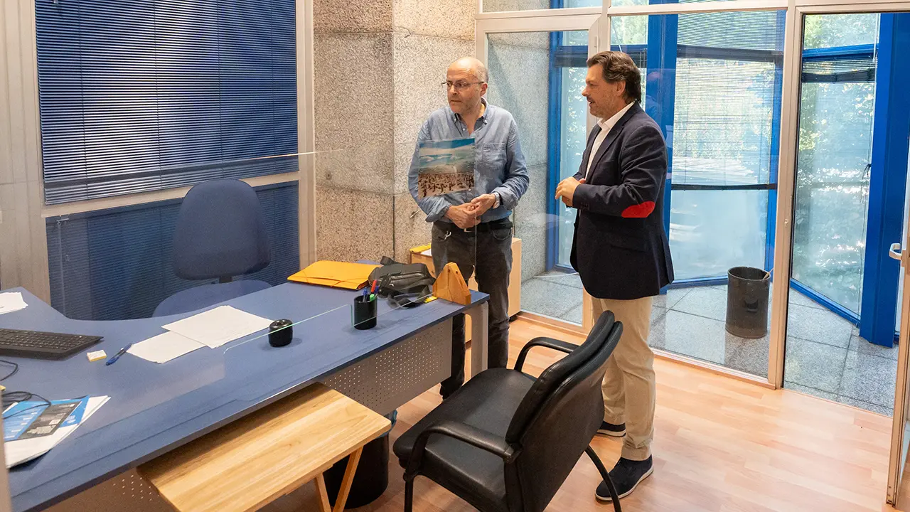 O Secretario Xeral de Emigración visita a ampliación queda Oficina Integral de Asesoramento e Seguimento ao Retorno
