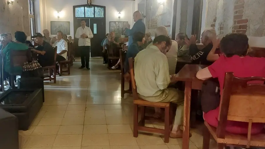 48196-reunion-emigracion-presidentes-entidades-galegas-cuba-2