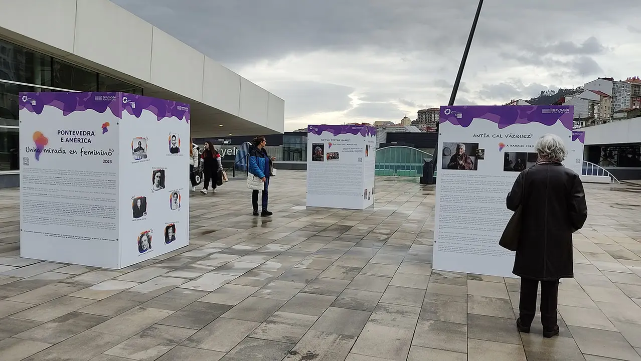 Exposicion mujeres emigracion II-Vigo