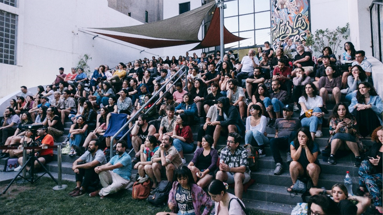 CCE Santiago-Cine a la fresca