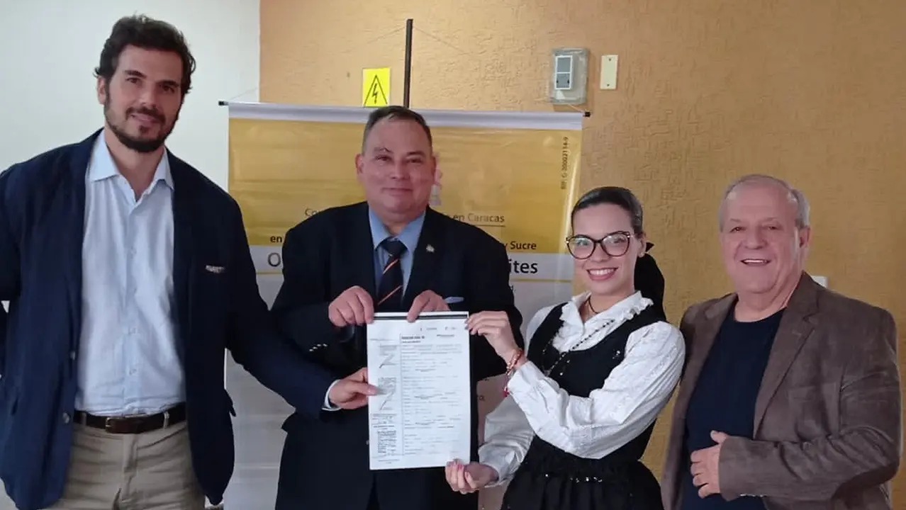 OPERATIVO y JURA NACIONALIDAD 10