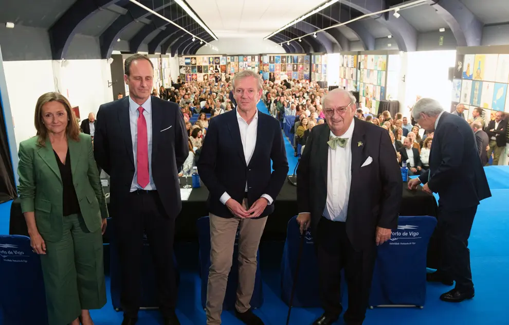 O presidente da Xunta, Alfonso Rueda, asiste á entrega de premios da 16º Edición da Bienal Internacional de Cartelismo Terras Gauda – Concurso Francisco Mantecón 2024. Peirao de Trasatlánticos, 21/6/24.