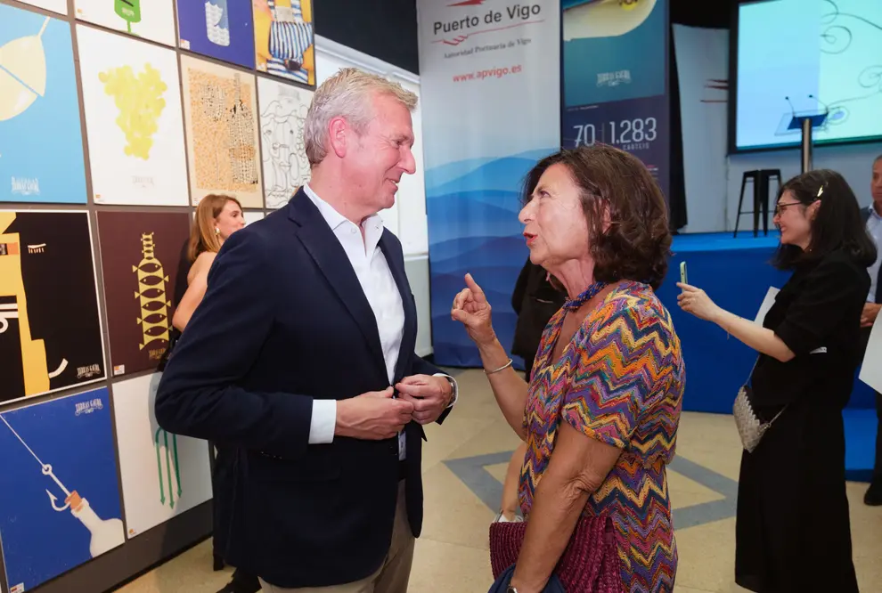 O presidente da Xunta, Alfonso Rueda, asiste á entrega de premios da 16º Edición da Bienal Internacional de Cartelismo Terras Gauda – Concurso Francisco Mantecón 2024. Peirao de Trasatlánticos, 21/6/24.
