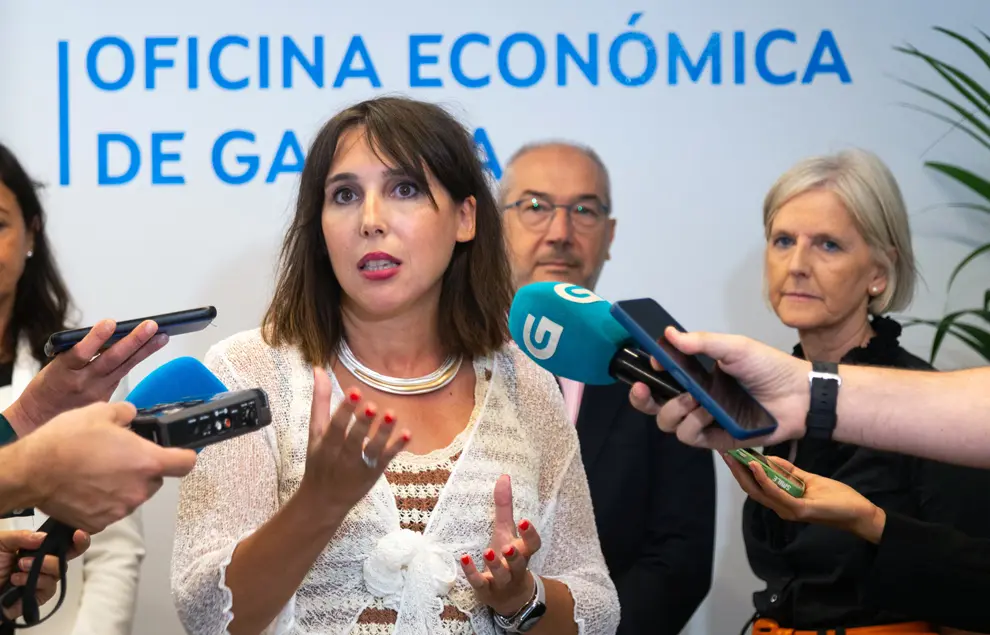 12,00 h.- A conselleira de Economía e Industria, María Jesús Lorenzana, visitará as dependencias da Oficina Económica de Galicia. Na planta baixa do Igape
Foto Xoán Crespo
Foto Xoán Crespo