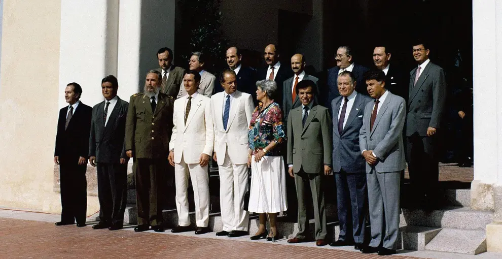4.1992_06_ii_cumbre_iberoamericana_0003