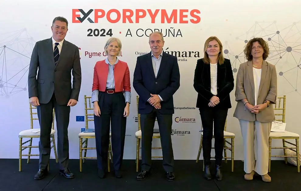 A Coruña
A directora do Instituto Galego de Promoción Económica (Igape), Covadonga Toca, acompañada da secretaria xeral técnica da Consellería do Mar, Marta Barreiro, asisten á inauguración de Exporpymes 2024
08/10/2024
Foto: Moncho Fuentes / AGN A Coruña