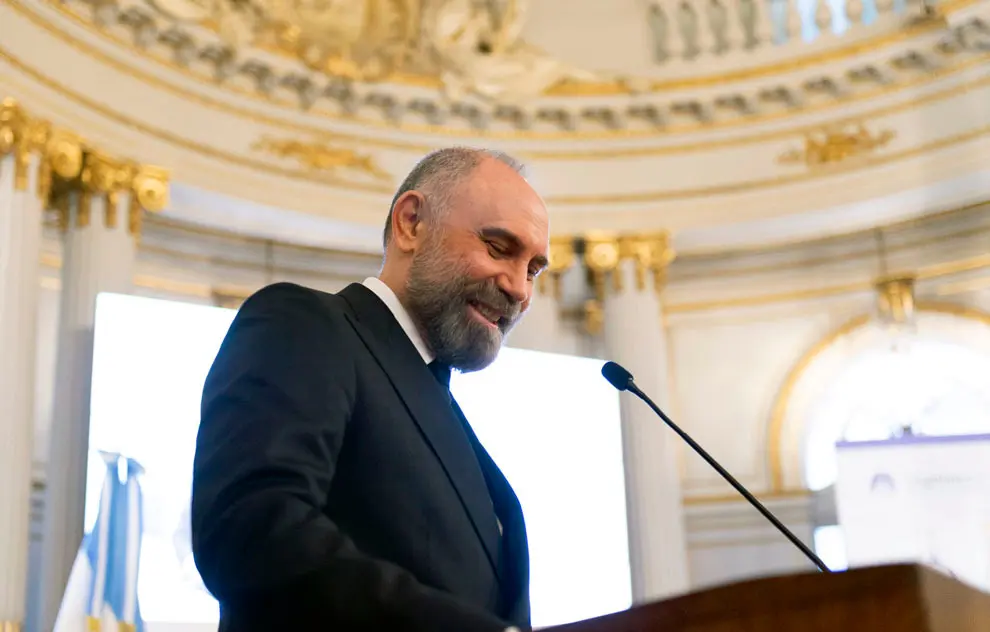 Arg.Gabriel Lage en el Salón Dorado de la Legislatura