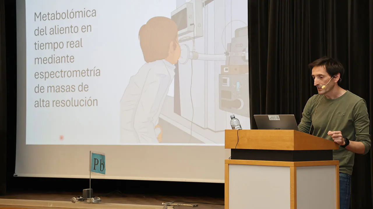 Zurich-Profesor Pablo Sinués Martínez