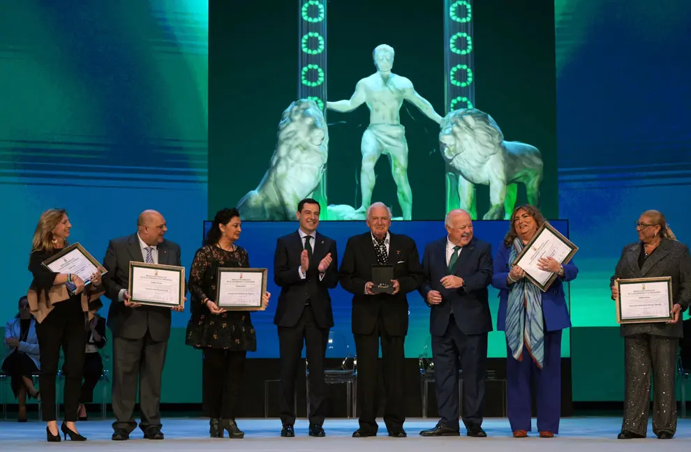 Medalla al Pueblo Gitano