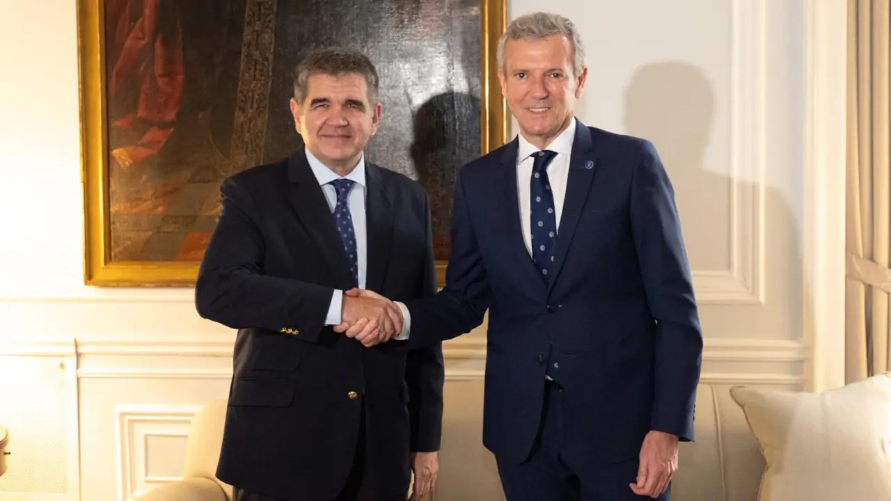 Rueda. Embajada Argentina7