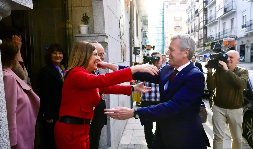 O presidente do Executivo autonómico, Alfonso Rueda, visita o Centro Gallego de Santander con motivo da súa distinción como socio de honra Centro Gallego de Santander (Santander), 03/04/25.