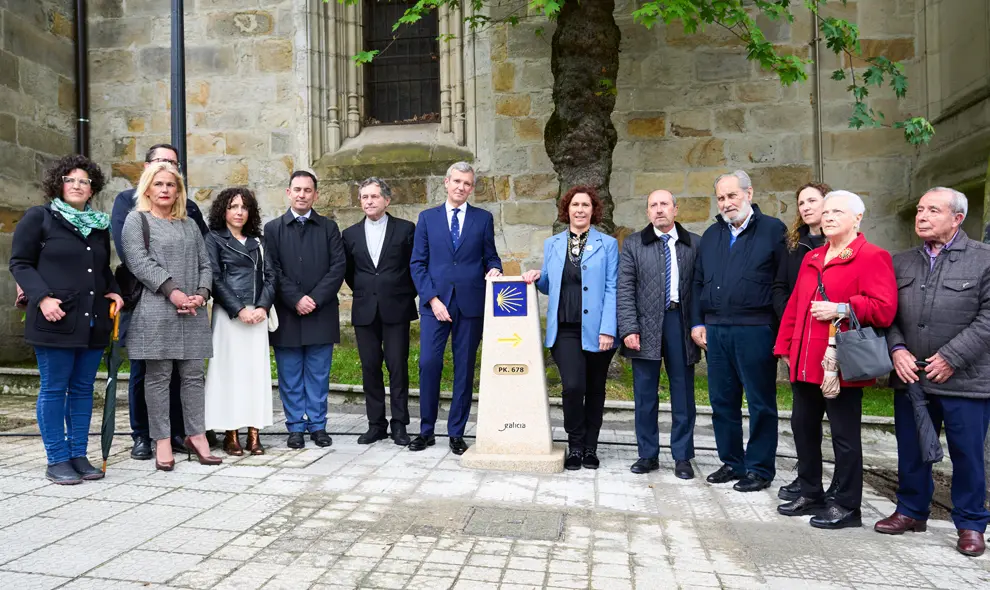 O presidente da Xunta, Alfonso Rueda, acompañado pola alcaldesa accidental de Bilbao, Amaia Arregui, e participa na inauguración dunha mouteira do Camiño de Santiago. Basílica de Begoña (Bilbao), 15/05/25.