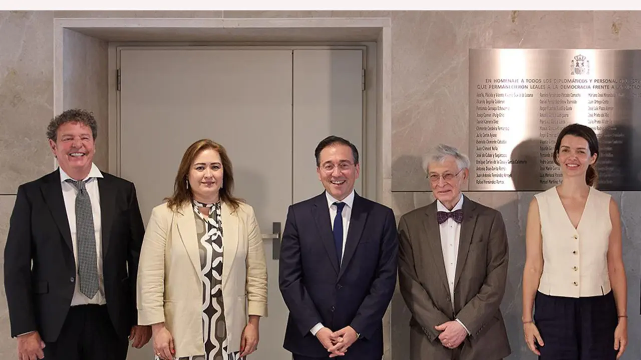 Albares-Homenaje diplomaticos 2